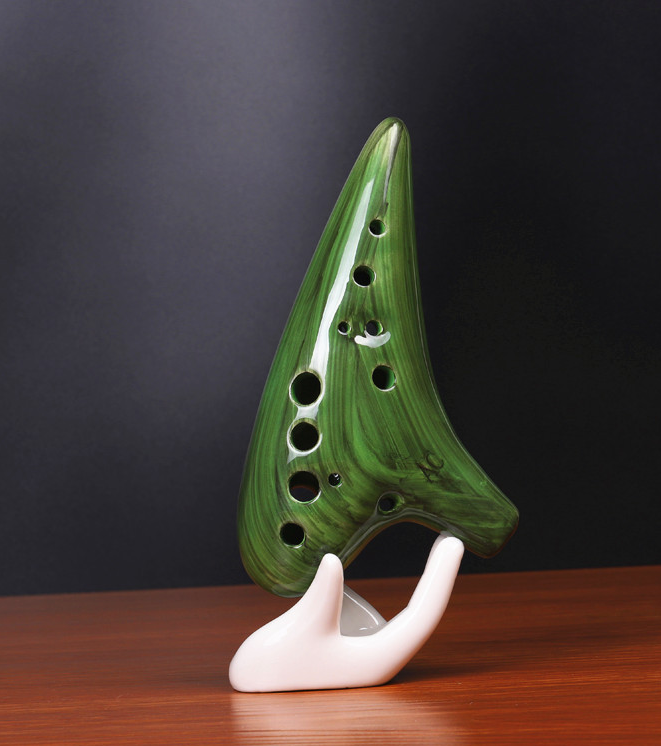 Harmonious Wisdom: The Wood-Pattern 12-Hole Blanc de Chine Ocarina