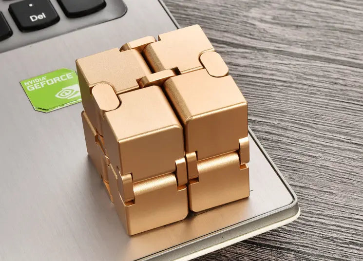 Aluminum Alloy Executive Kinetic Cube: Ergonomic Tactile Focus Tool Anakha H. Nyx