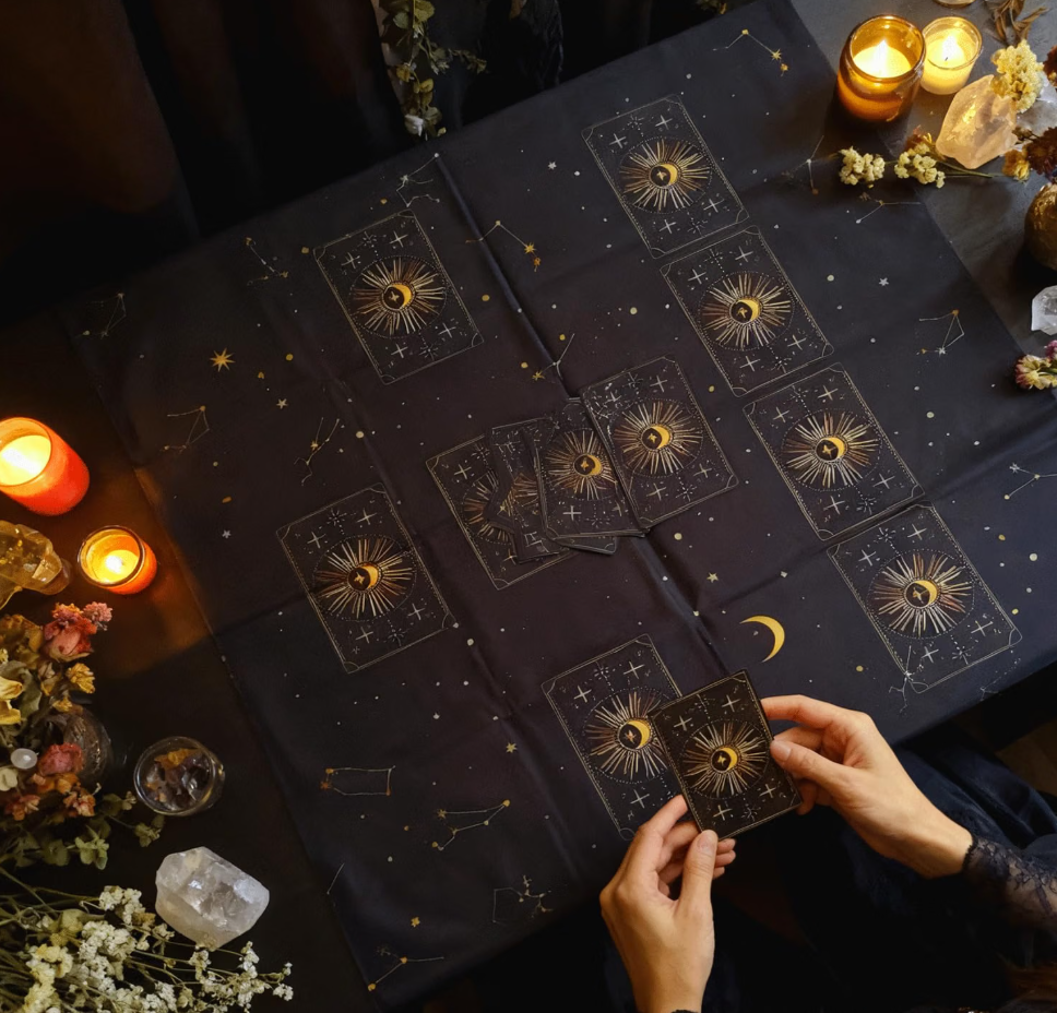 STAR PRINTED BLACK TAROT CLOTH