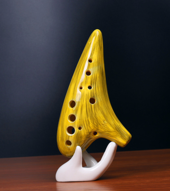 Harmonious Wisdom: The Wood-Pattern 12-Hole Blanc de Chine Ocarina